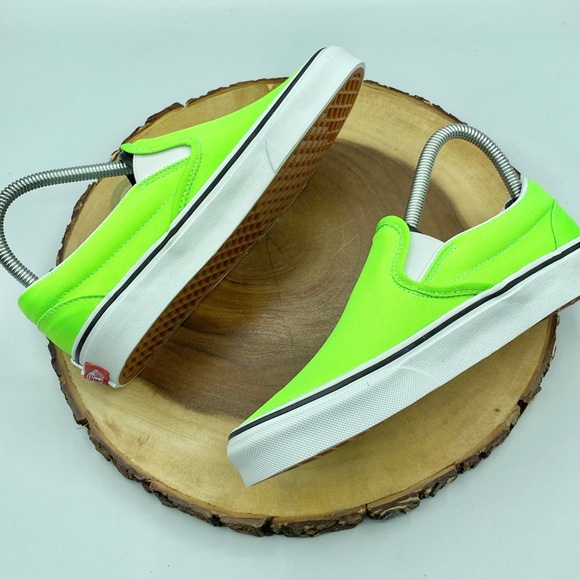 VANS Women’s Neon Green Classic Slip On - Picture 7 of 7